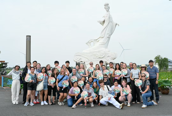 2026“读懂中国·感知江苏”——美国犹他州青少年舞蹈团...