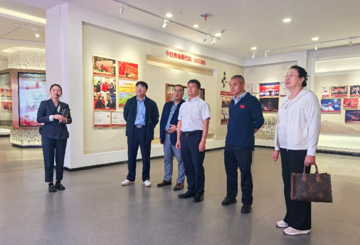 侨联牵线搭桥  助力淮品出海
——海外侨领走进今世缘酒...